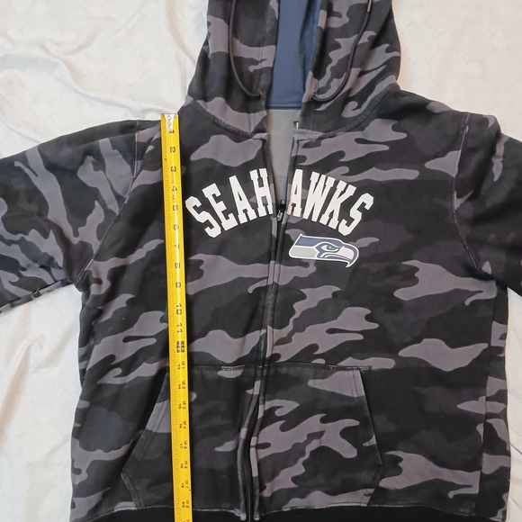 Seattle Seahawks gray camo hoodie sweatshirt in size XXL (Fits Like Large) - Picture 2 of 6